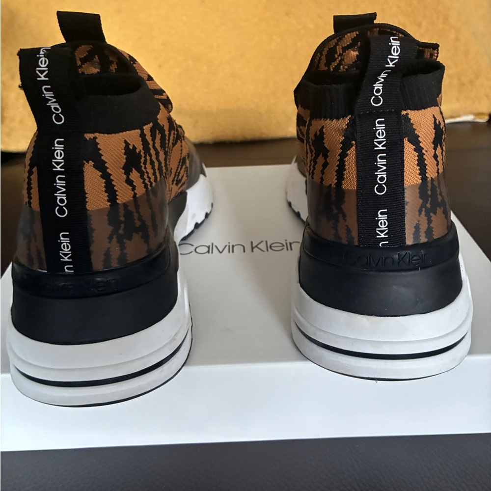 Calvin Klein Tan and Black Print Patterned Sneakers